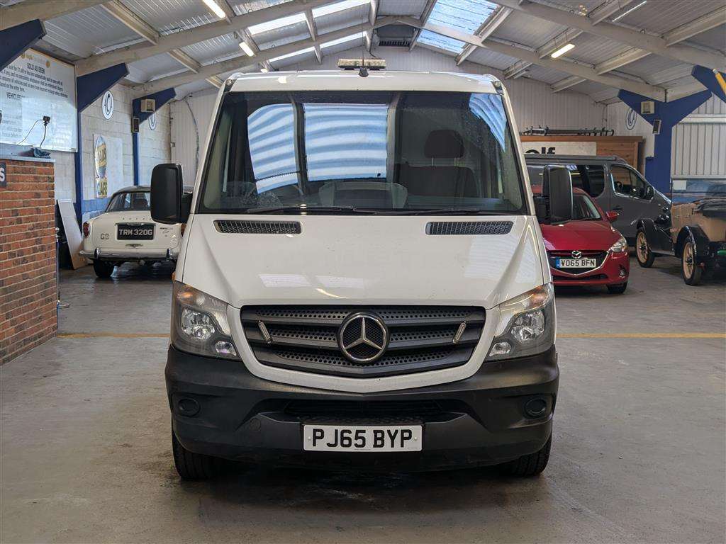 <p>2015 MERCEDES-BENZ SPRINTER 313 CDI</p>