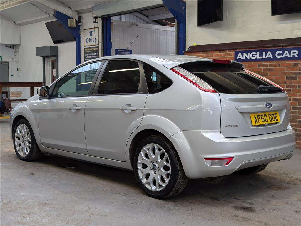 <p>2010 FORD FOCUS ZETEC 125</p>