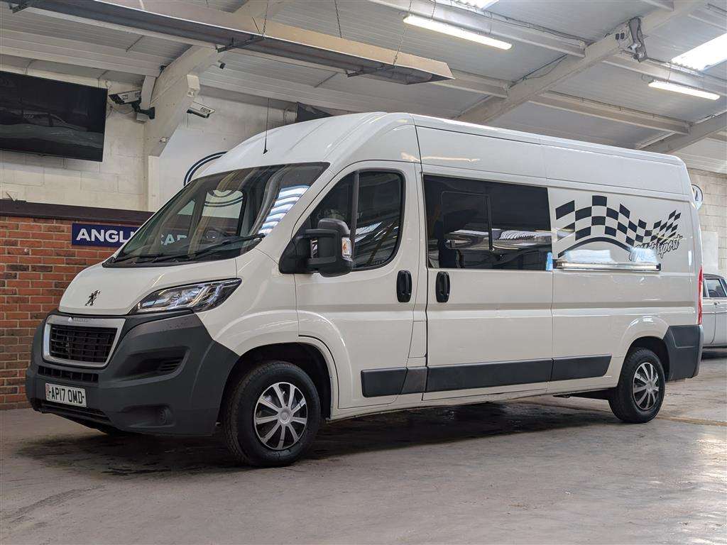 <p>2017 PEUGEOT BOXER 335 PRO L3H2 BLUE H RACE VAN</p>