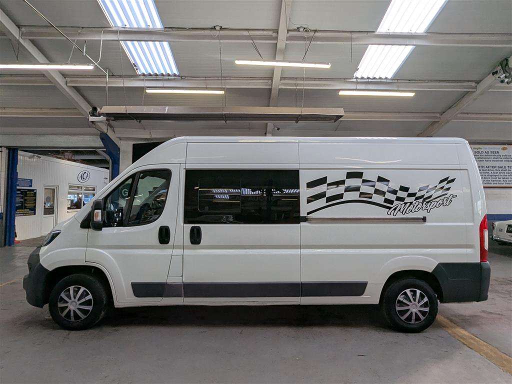 <p>2017 PEUGEOT BOXER 335 PRO L3H2 BLUE H RACE VAN</p>