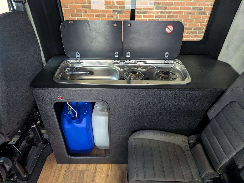 <p>2017 PEUGEOT BOXER 335 PRO L3H2 BLUE H RACE VAN</p>