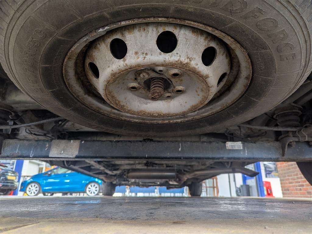 <p>2017 PEUGEOT BOXER 335 PRO L3H2 BLUE H RACE VAN</p>