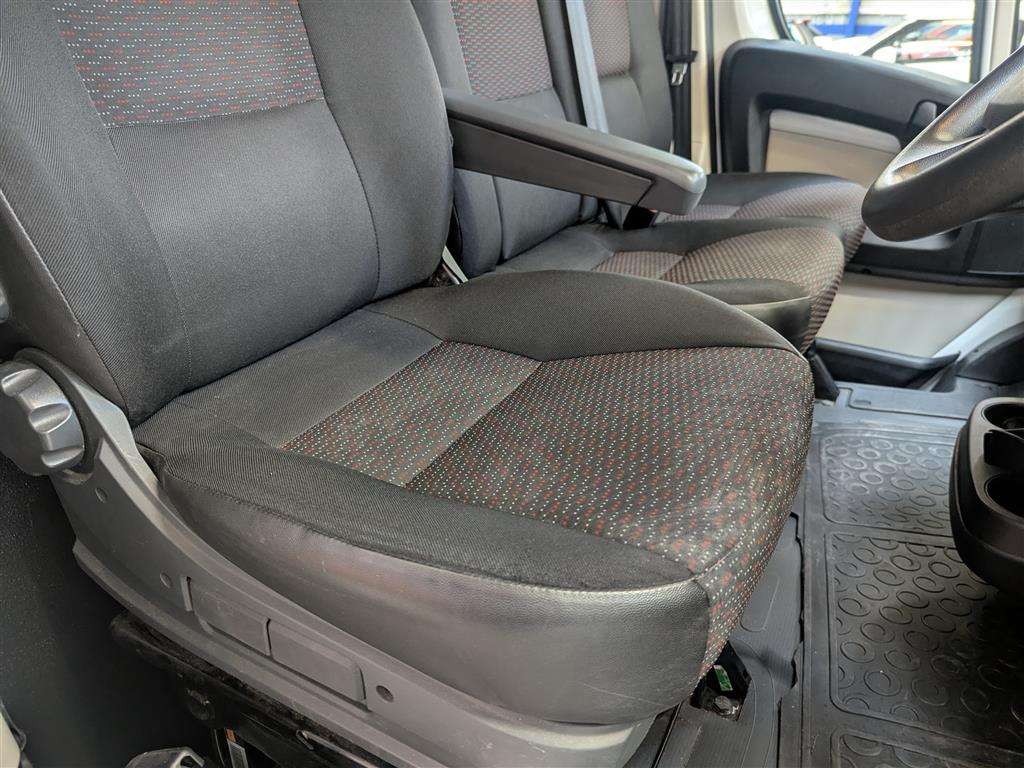 <p>2017 PEUGEOT BOXER 335 PRO L3H2 BLUE H RACE VAN</p>