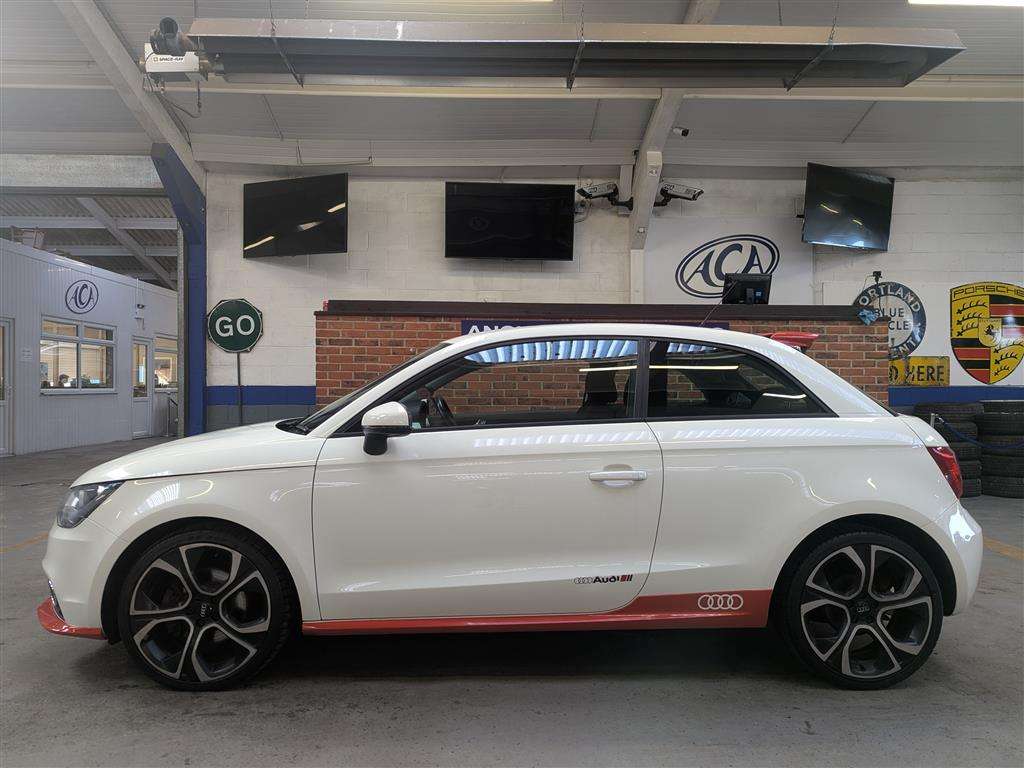 <p>2012 AUDI A1 COMPETITION LINE TDI</p>