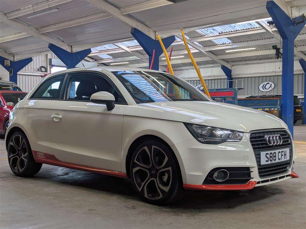 <p>2012 AUDI A1 COMPETITION LINE TDI</p>