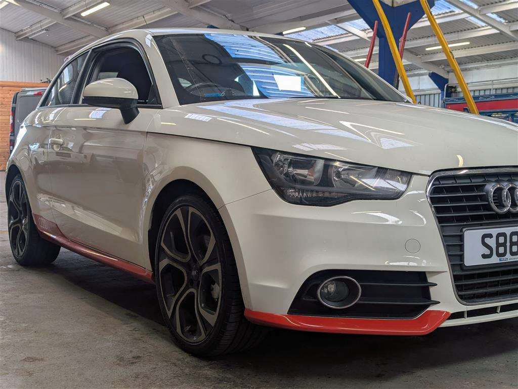 <p>2012 AUDI A1 COMPETITION LINE TDI</p>