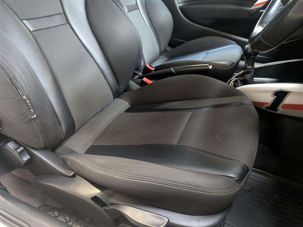 <p>2012 AUDI A1 COMPETITION LINE TDI</p>