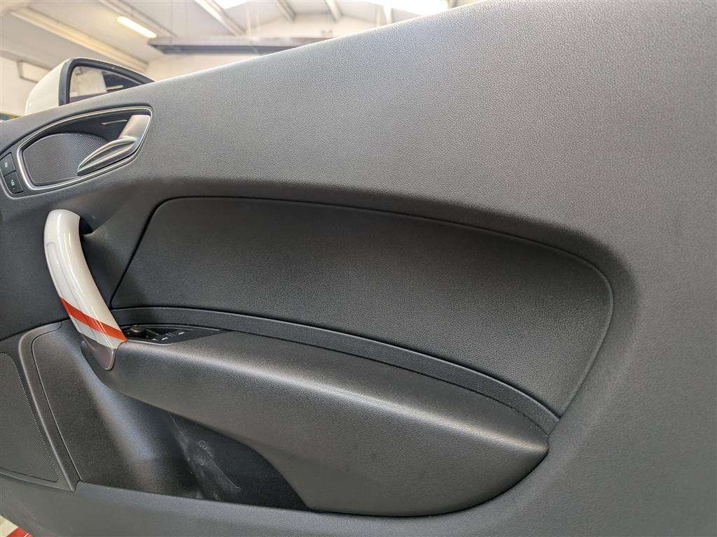 <p>2012 AUDI A1 COMPETITION LINE TDI</p>