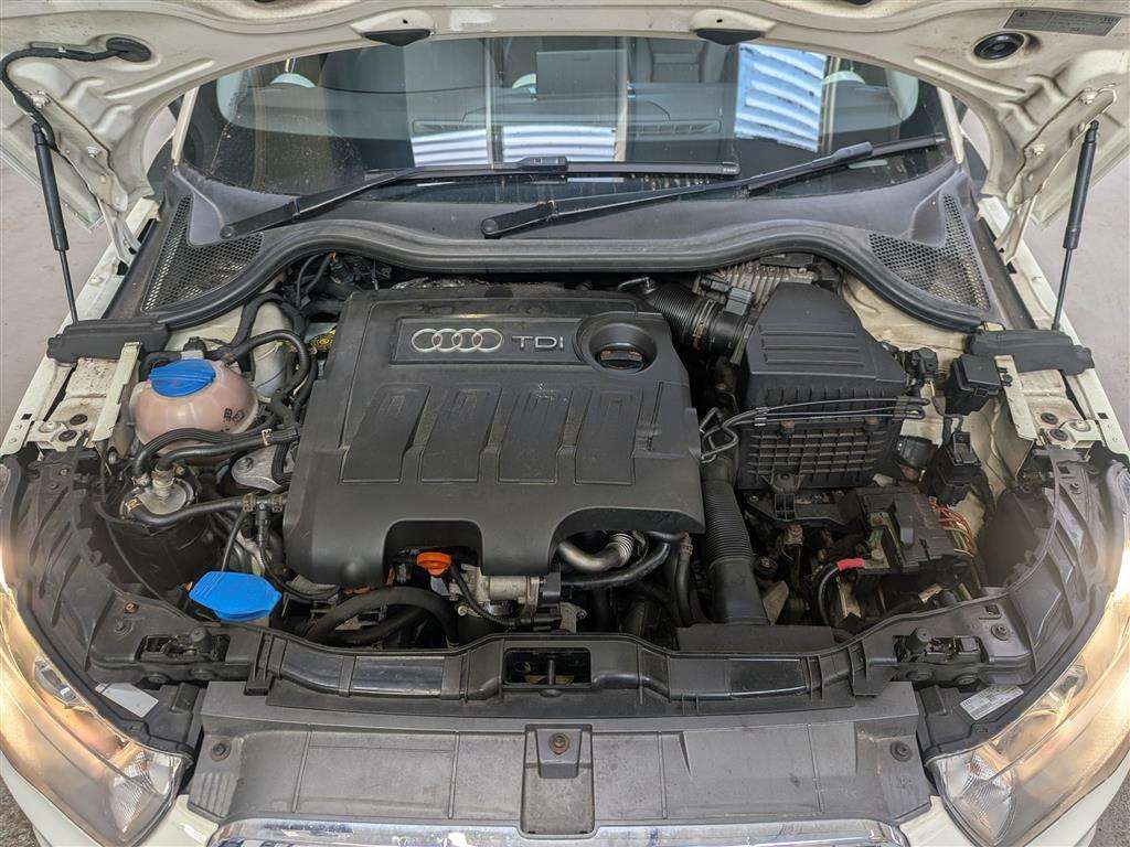 <p>2012 AUDI A1 COMPETITION LINE TDI</p>