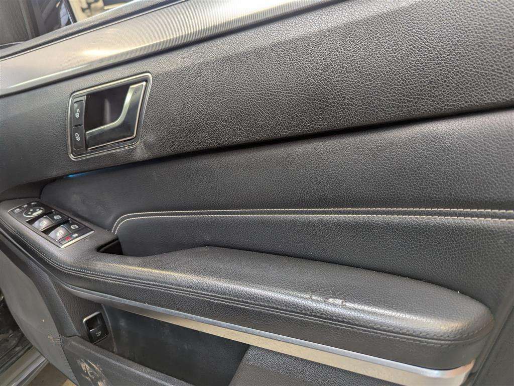 <p>2015 MERCEDES-BENZ E220 AMG NIGHT ED BLUETEC</p>