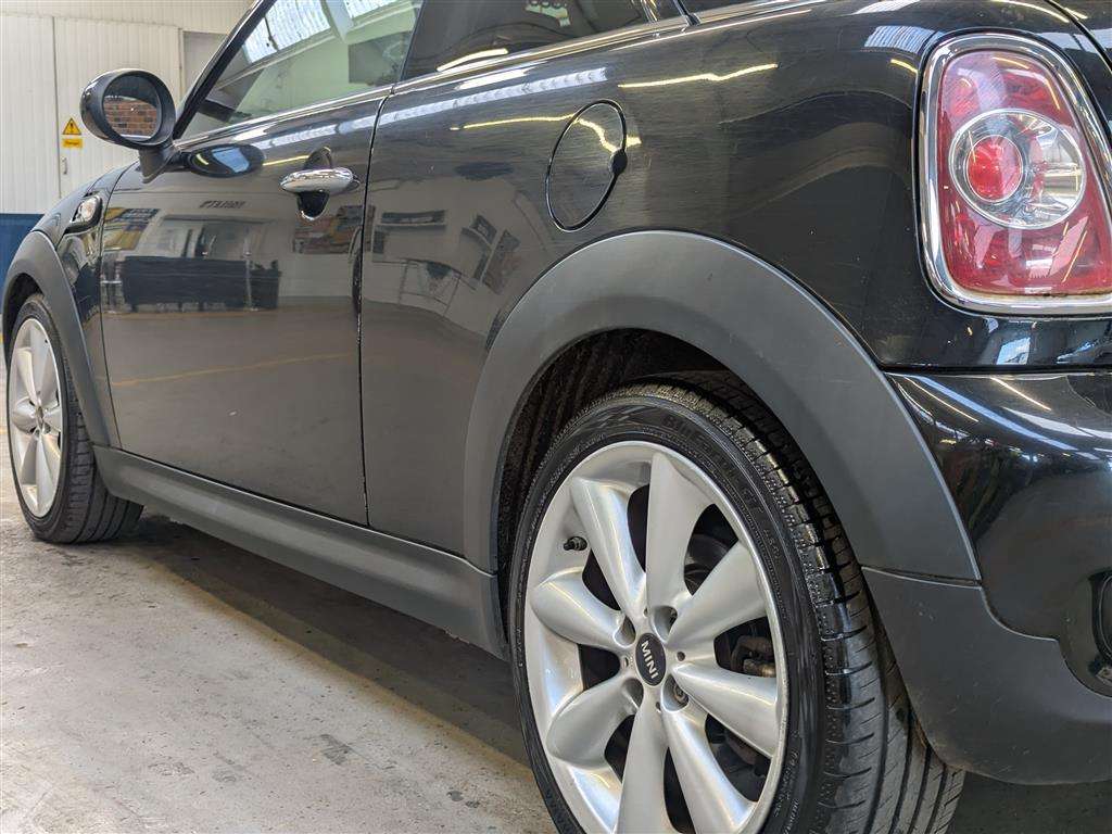 <p>2015 MINI COOPER SD</p>