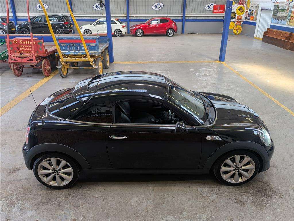 <p>2015 MINI COOPER SD</p>