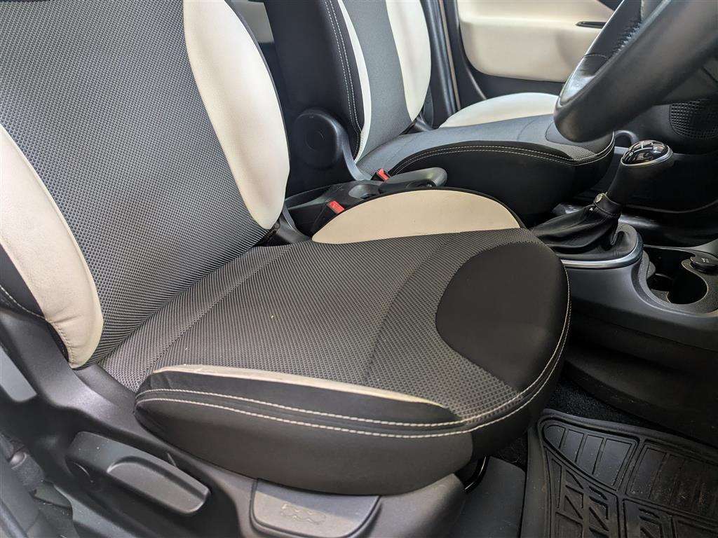 <p>2016 FIAT 500L TREKKING MULTIJET S-</p>