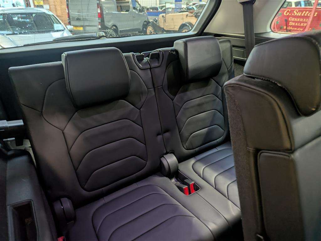 <p>2017 SKODA KODIAQ EDITION TDI SCR 4X</p>