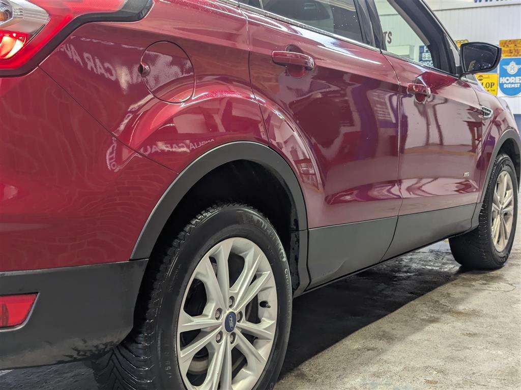 <p>2017 FORD KUGA TITANIUM TDCI 4X4 AU</p>