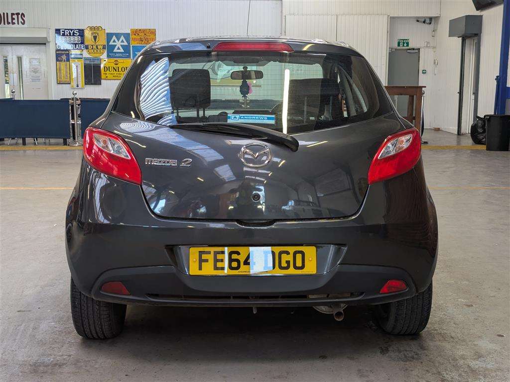 <p>2014 MAZDA 2 TS2</p>