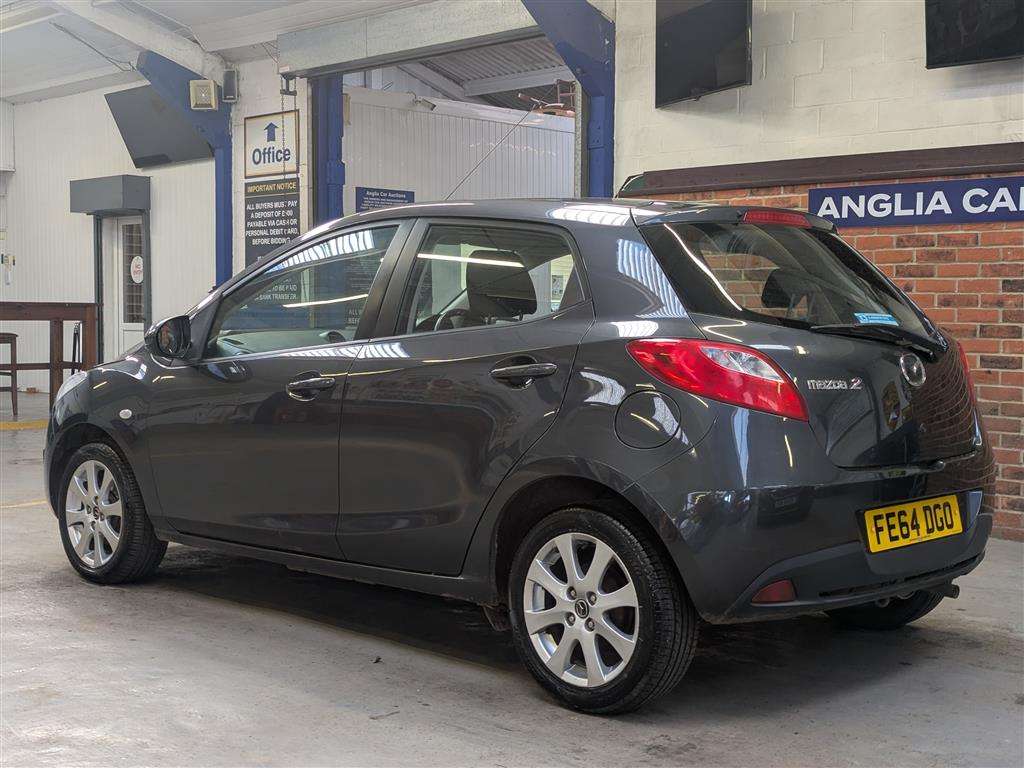 <p>2014 MAZDA 2 TS2</p>