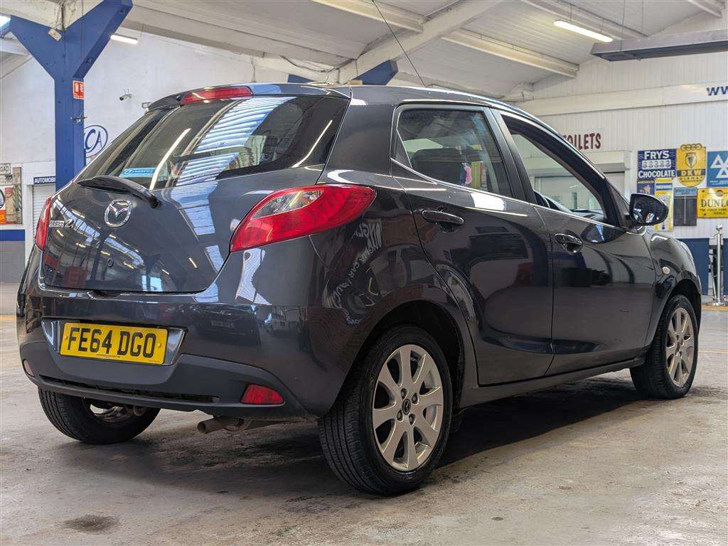 <p>2014 MAZDA 2 TS2</p>