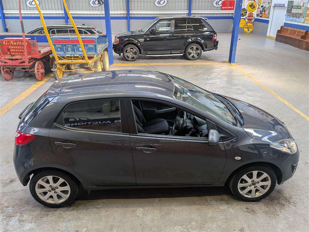 <p>2014 MAZDA 2 TS2</p>