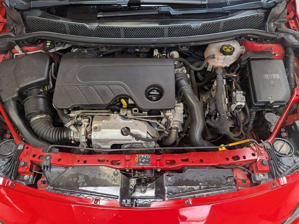 <p>2016 VAUXHALL ASTRA SRI NAV CDTI S/S</p>