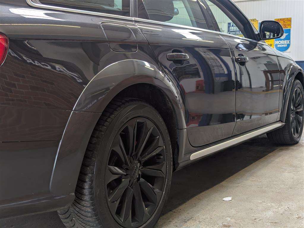 <p>2012 AUDI A4 ALLROAD TDI QUATTRO AUTO</p>