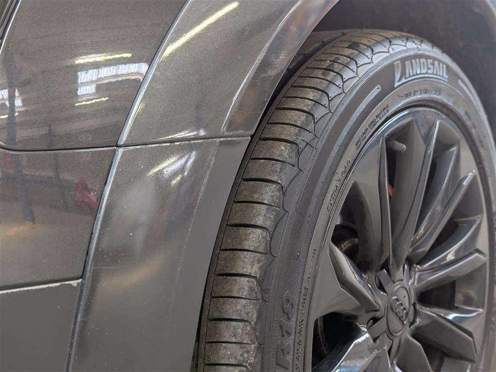 <p>2012 AUDI A4 ALLROAD TDI QUATTRO AUTO</p>