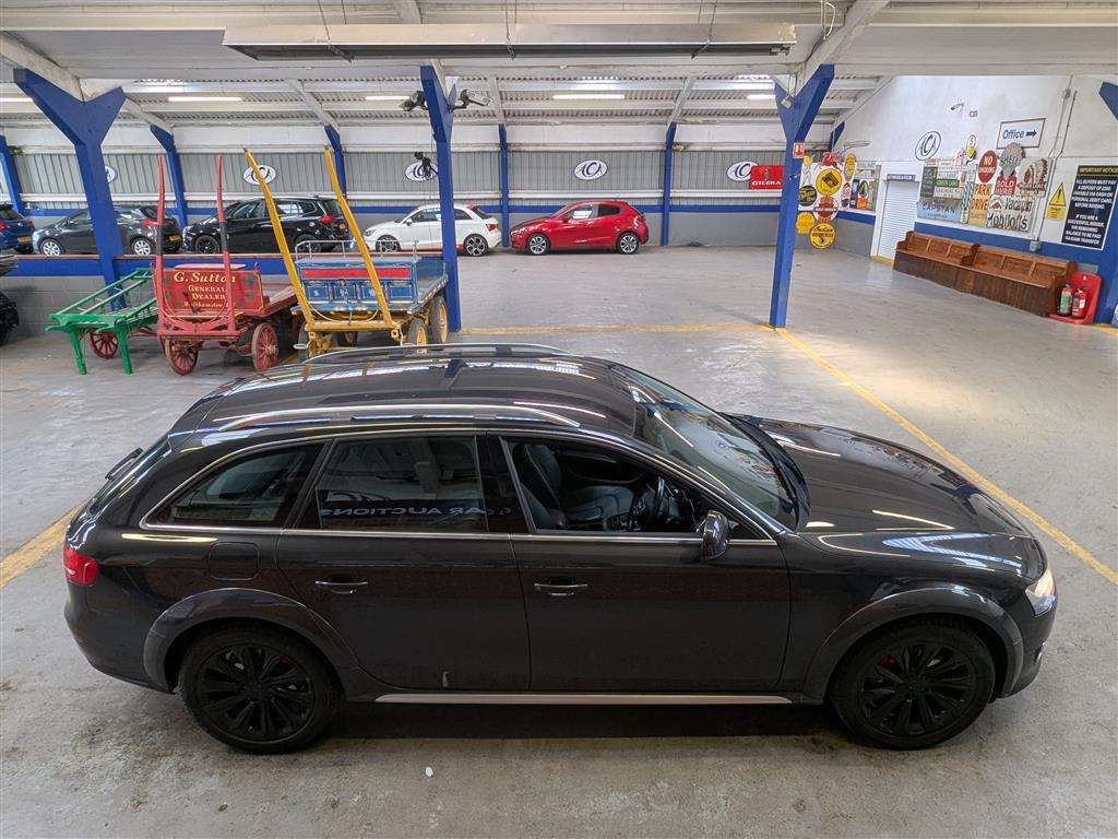 <p>2012 AUDI A4 ALLROAD TDI QUATTRO AUTO</p>