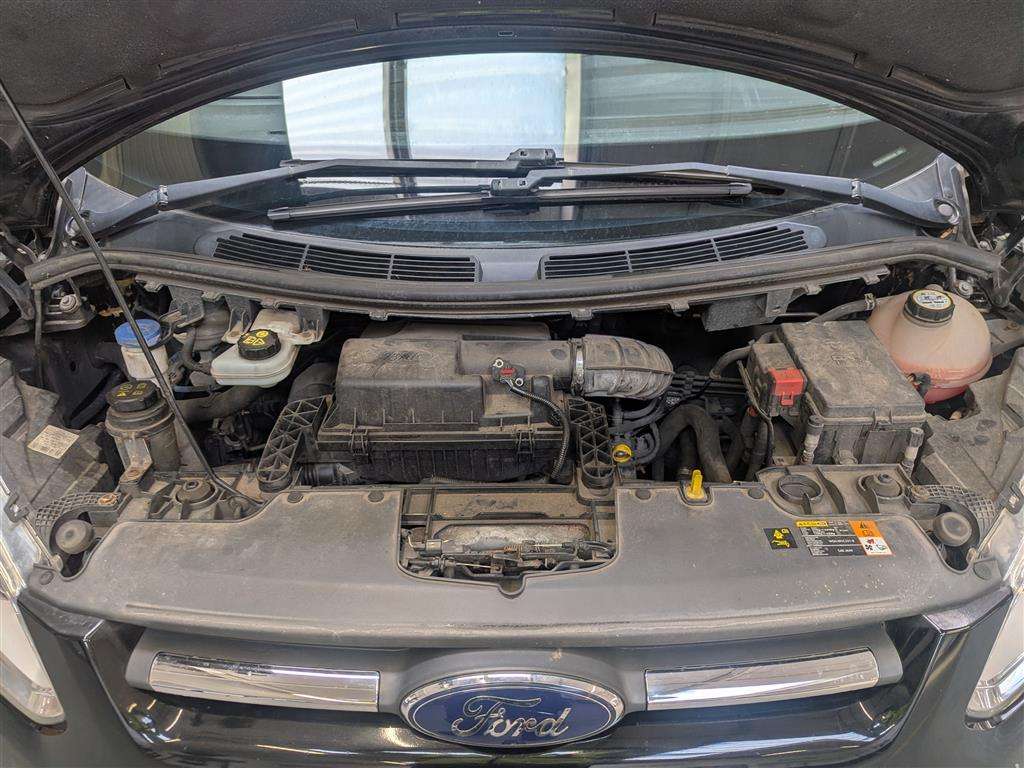 <p>2015 FORD TRANSIT CUSTOM 270 LTD E-</p>