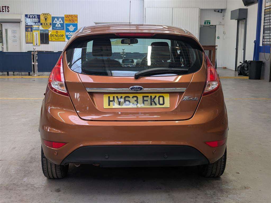 <p>2013 FORD FIESTA ZETEC</p>