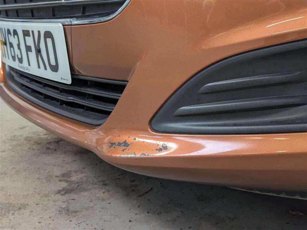 <p>2013 FORD FIESTA ZETEC</p>