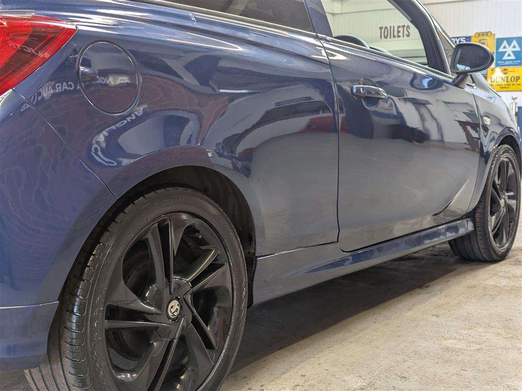 <p>2019 VAUXHALL CORSA SRI VX-LINE NAV BLA</p>