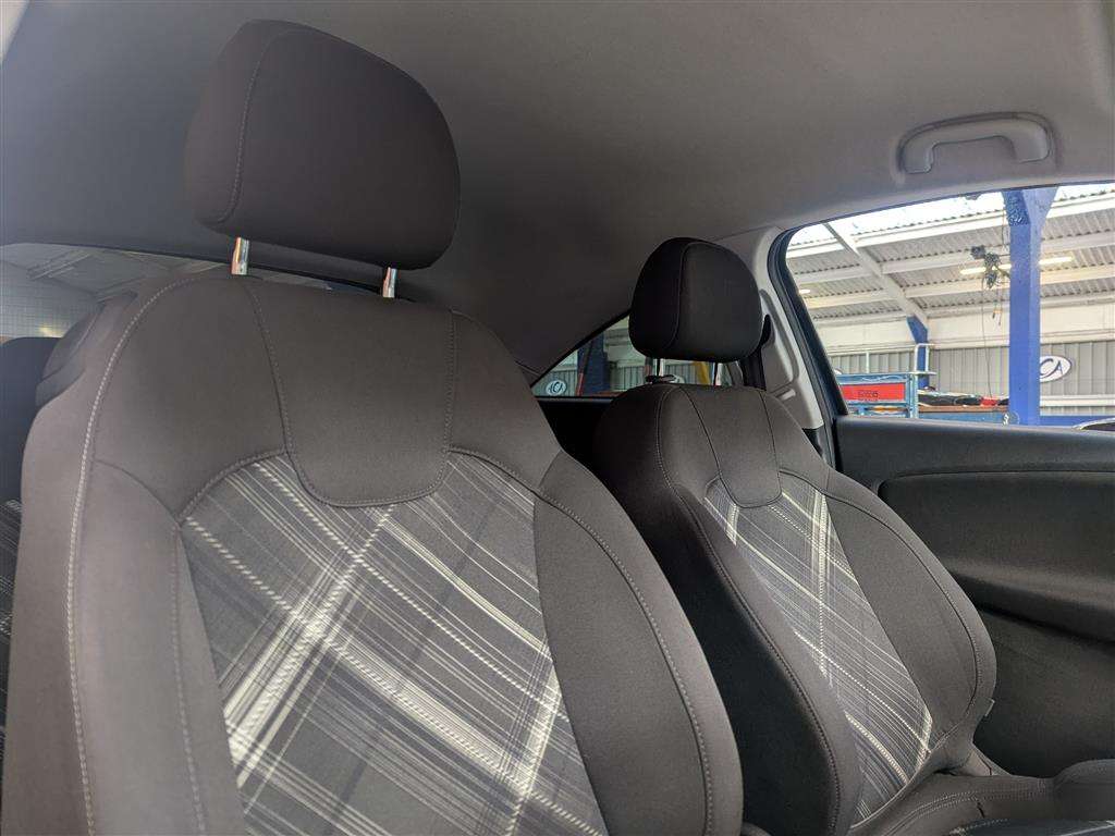 <p>2019 VAUXHALL CORSA SRI VX-LINE NAV BLA</p>