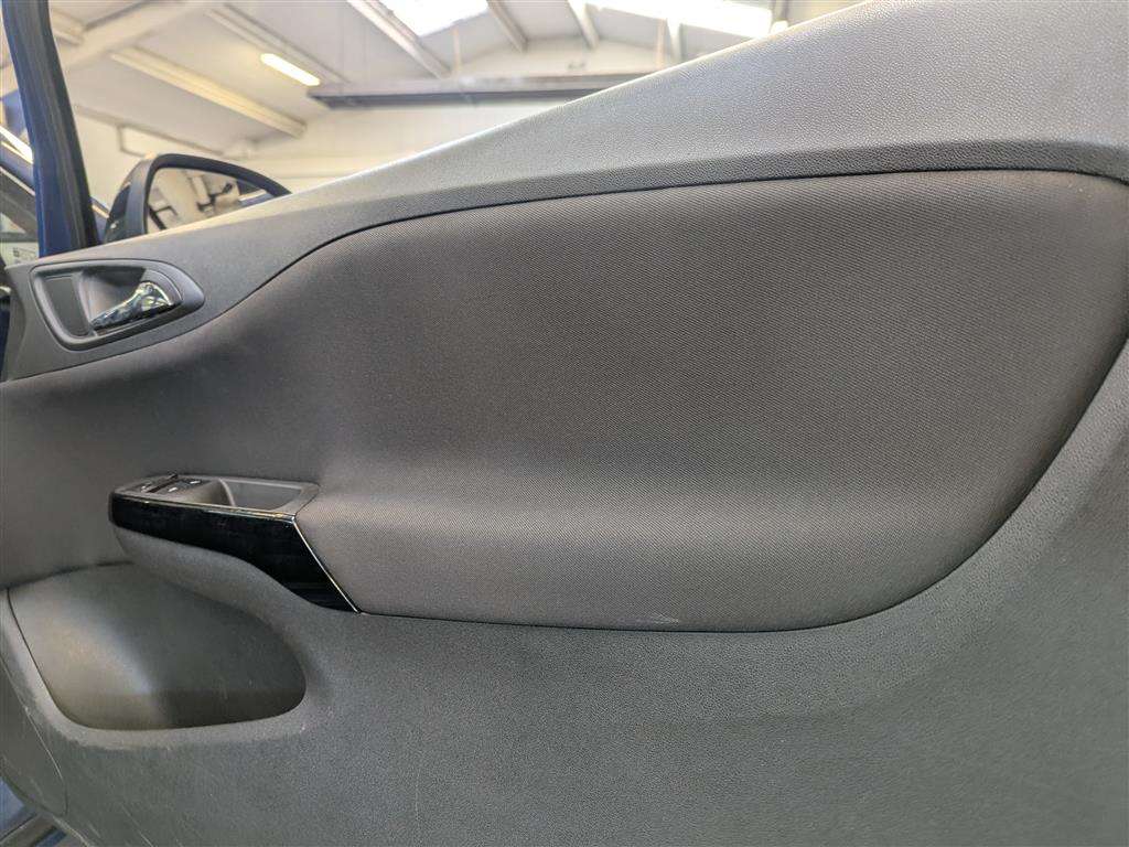 <p>2019 VAUXHALL CORSA SRI VX-LINE NAV BLA</p>