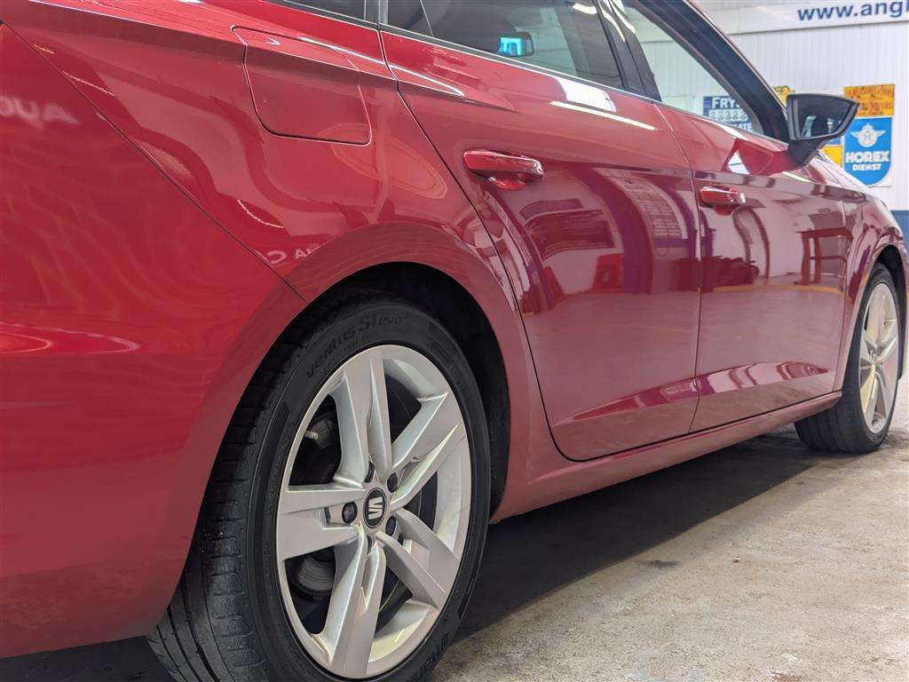 <p>2018 SEAT LEON FR TECHNOLOGY TDI</p>