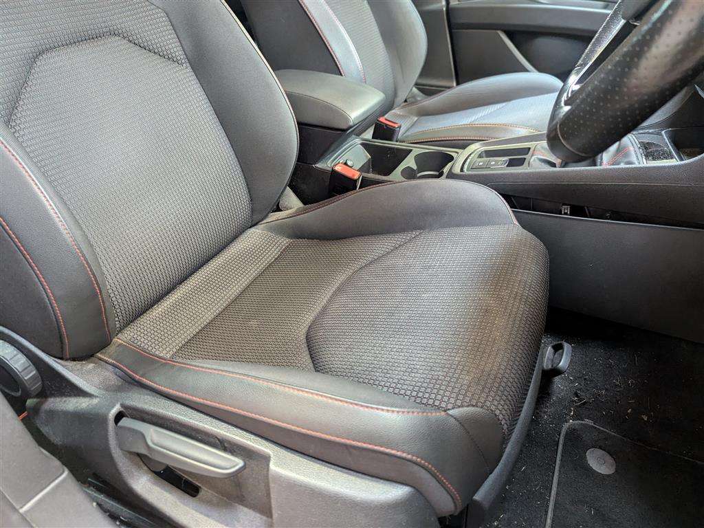 <p>2018 SEAT LEON FR TECHNOLOGY TDI</p>