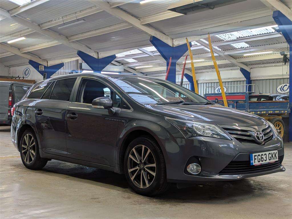 <p>2013 TOYOTA AVENSIS ICON D-4D</p>