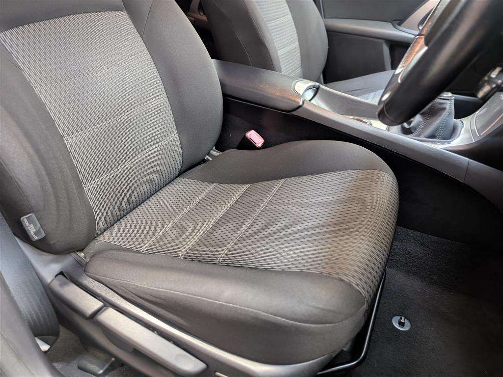 <p>2013 TOYOTA AVENSIS ICON D-4D</p>