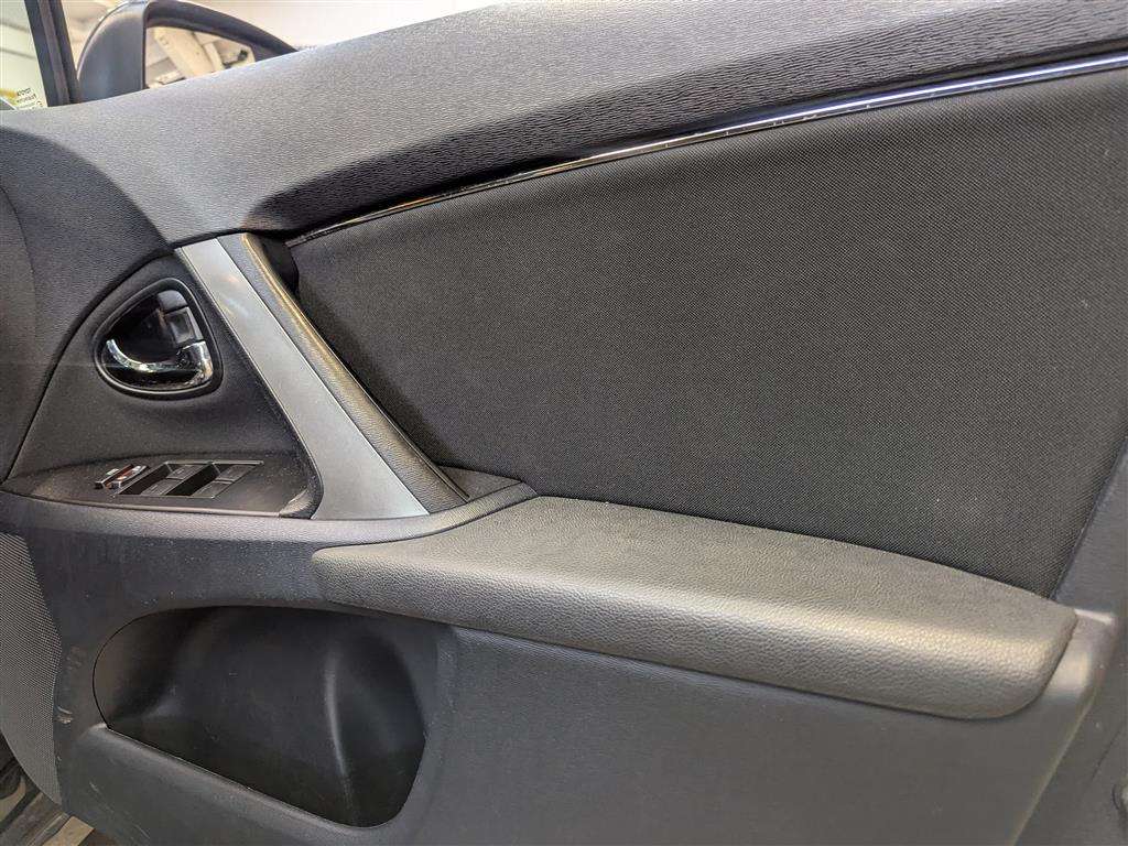 <p>2013 TOYOTA AVENSIS ICON D-4D</p>