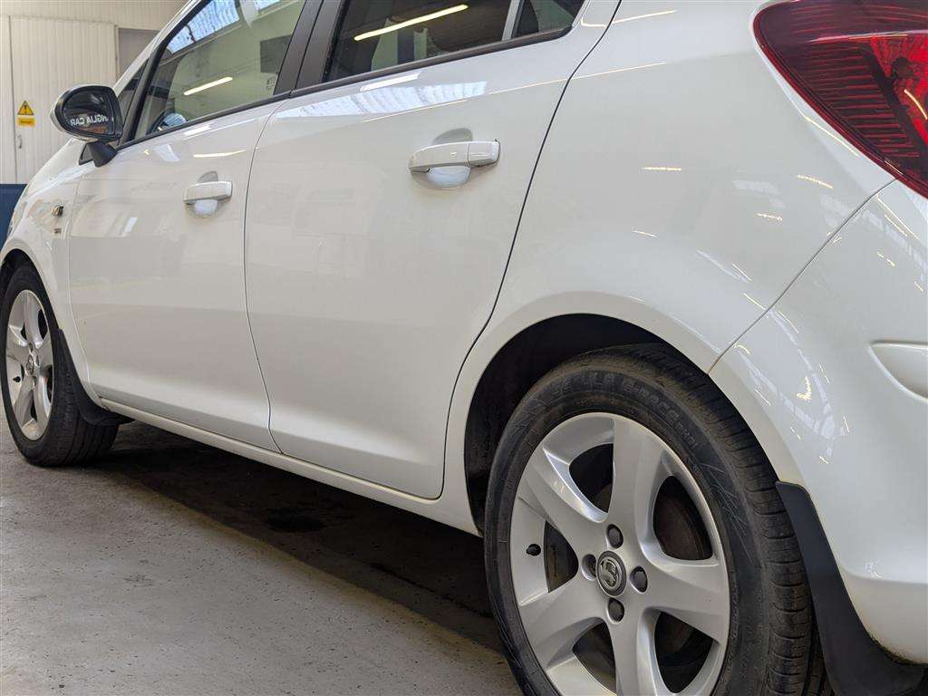 <p>2013 VAUXHALL CORSA SXI AC</p>