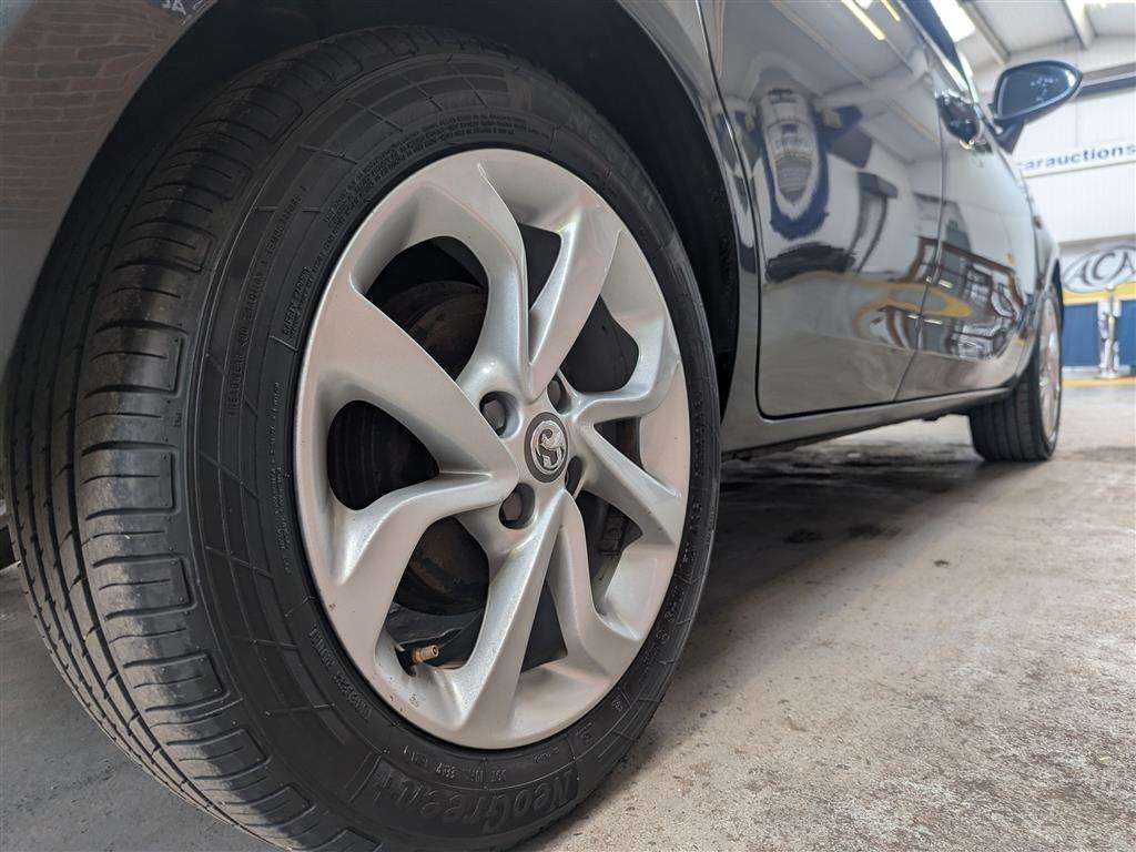 <p>2018 VAUXHALL CORSA SRI</p>