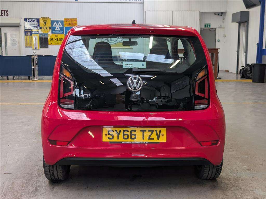 <p>2016 VOLKSWAGEN MOVE UP</p>