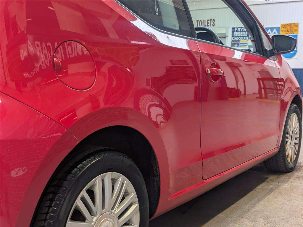 <p>2016 VOLKSWAGEN MOVE UP</p>