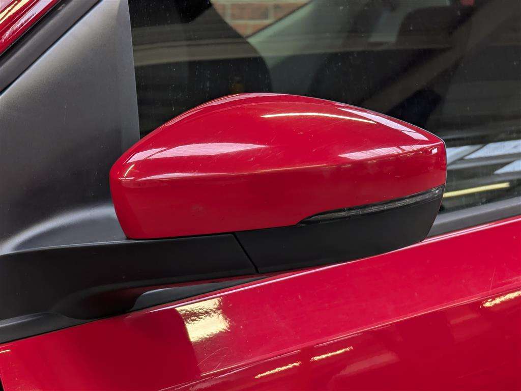 <p>2016 VOLKSWAGEN MOVE UP</p>