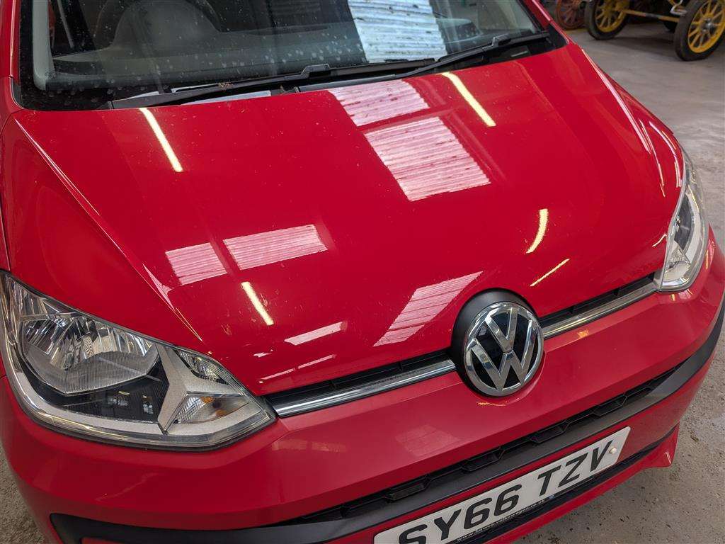 <p>2016 VOLKSWAGEN MOVE UP</p>