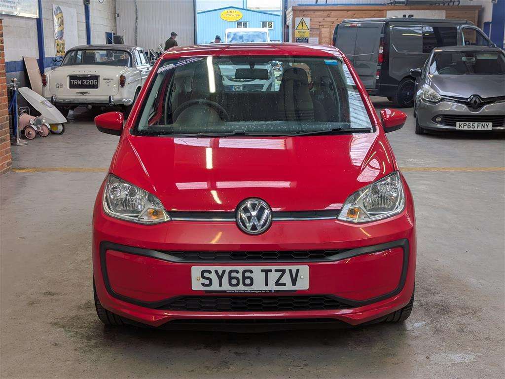 <p>2016 VOLKSWAGEN MOVE UP</p>