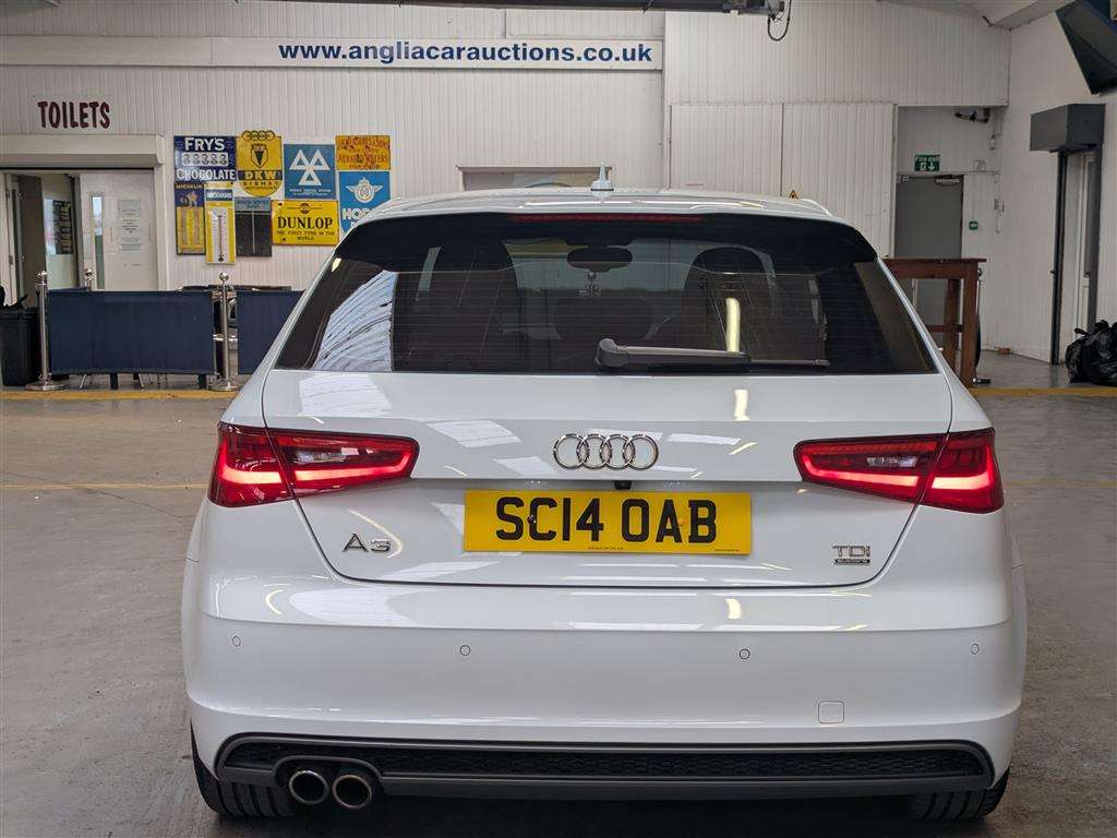 <p>2014 AUDI A3 S LINE TDI QUATTRO S-A</p>