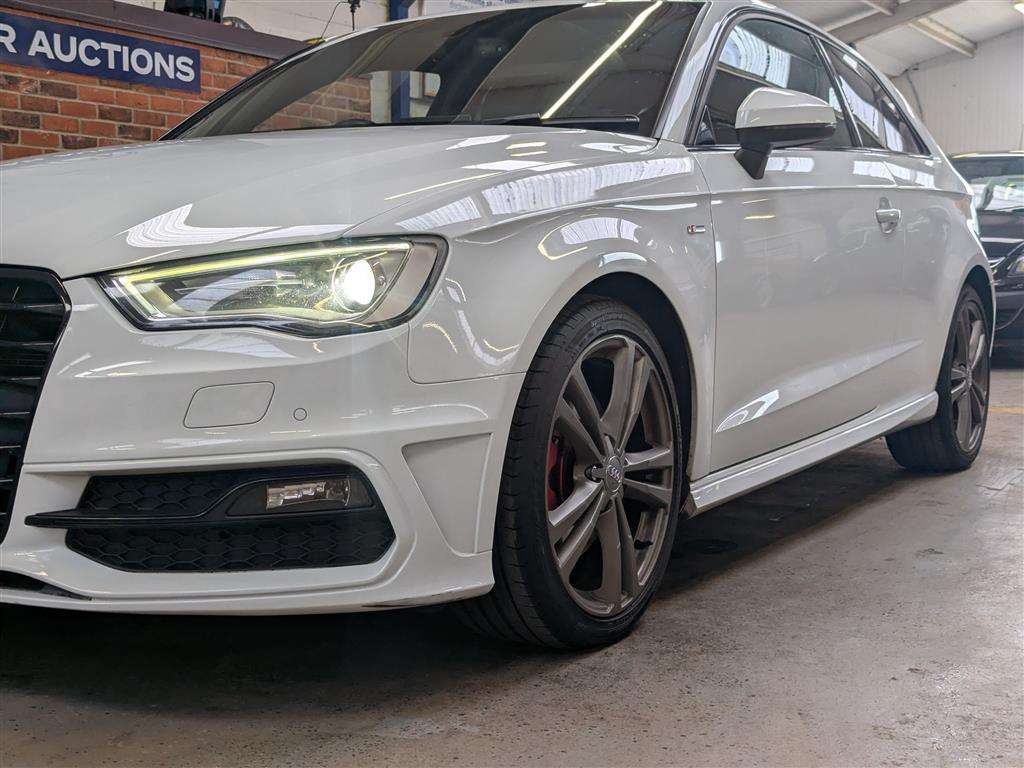 <p>2014 AUDI A3 S LINE TDI QUATTRO S-A</p>