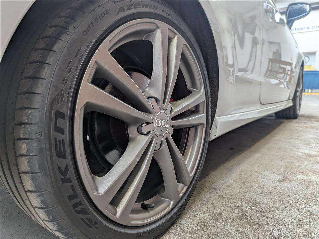 <p>2014 AUDI A3 S LINE TDI QUATTRO S-A</p>