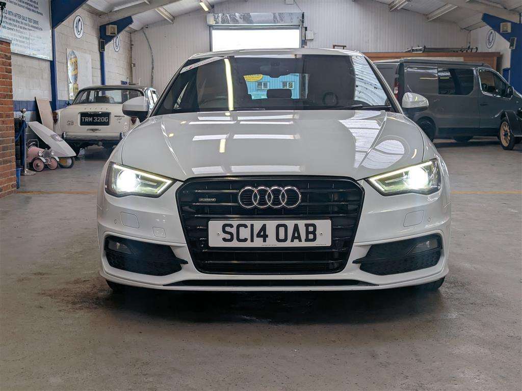 <p>2014 AUDI A3 S LINE TDI QUATTRO S-A</p>