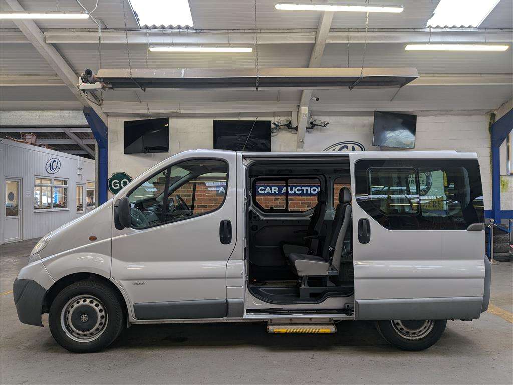 <p>2013 VAUXHALL VIVARO 2900 COMBI CDTI SW W.A.V.</p>